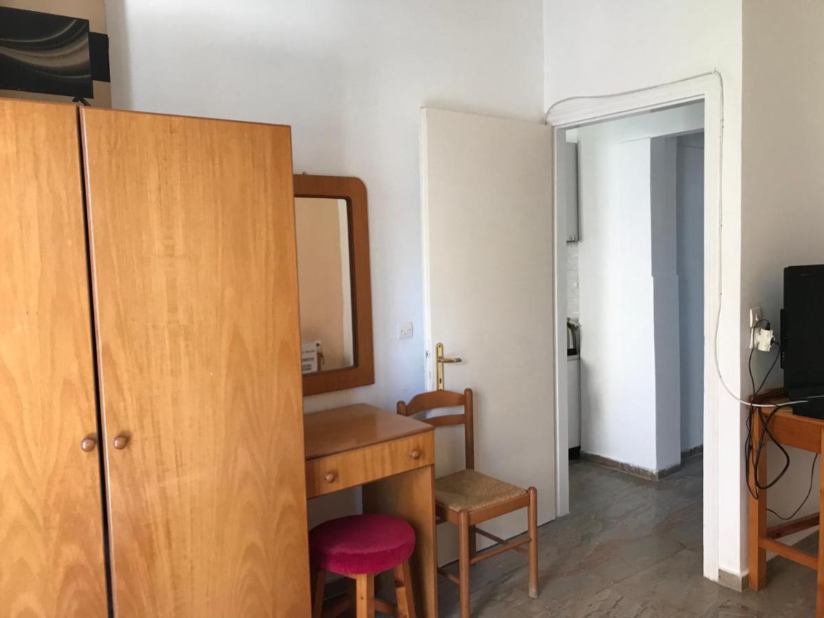 Loula's Apartment *